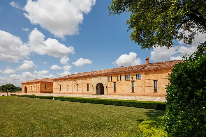 Teso la Monja bodegas